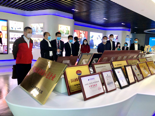 精品久久久久久无码中文字幕一区